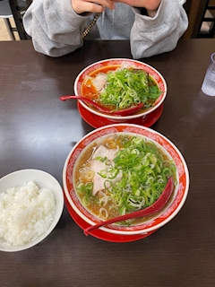 百々咲　花「18」