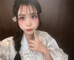 プロフィール写真1・りら｜梅田 キャバクラ・ヤミー