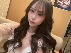 プロフィール写真1・りら｜梅田 キャバクラ・ヤミー