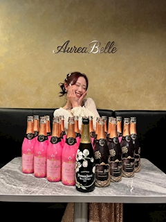 プロフィール写真2・雩妬 美琴|AUREA BELLE・アウレア ベル - 名古屋 錦のスナック