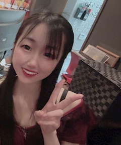 プロフィール写真3・れいな｜Girls Bar AHKAH’s 刈谷店・アーカーズ - 刈谷のガールズバー