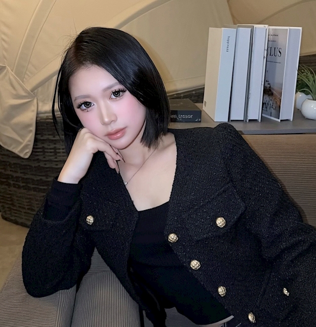 プロフィール写真2・アリス|