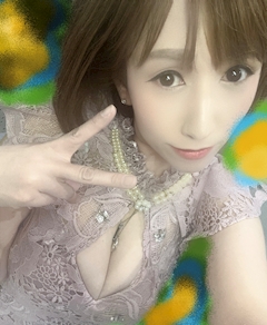 プロフィール写真3・吉澤 なつ|mrs.J 錦・ミセスジェイ ニシキ - 名古屋 錦の熟女パブ/熟女キャバクラ