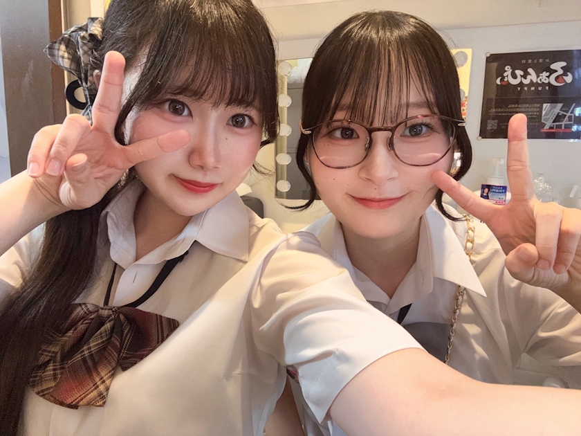 キャスト同士で撮影した仲良し写真