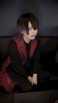 プロフィール写真2・紫煙|MAD HATTER・マッドハッター - 秋葉原のコンカフェ