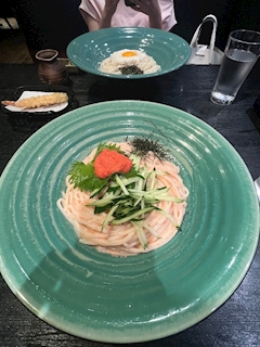 女の子
