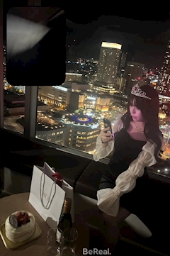 プロフィール写真2・すみれ【池袋　vivid cafe】｜vivid cafe・ヴィヴィッドカフェ - 池袋西口のガールズバー