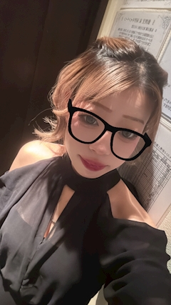 プロフィール写真1・メイ｜CLUB S・エス - 銀座のキャバクラ