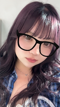プロフィール写真3・まな｜Girls Lounge WHITE・ホワイト - 本厚木駅北口のガールズバー