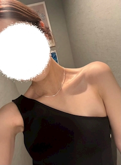 プロフィール写真1・octの安達祐実です🤫｜Oct.・オクト - 広島市（流川）のスナック