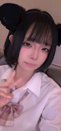 やん