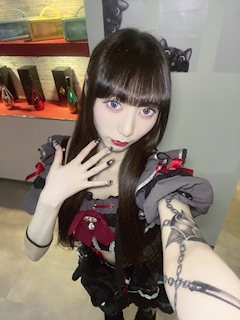 にこ