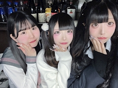 ゆあ「制服最終日です💧✨」