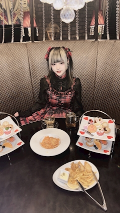 プロフィール写真4・しの｜Cafe&Bar カルテット・カルテット - 池袋東口のコンカフェ