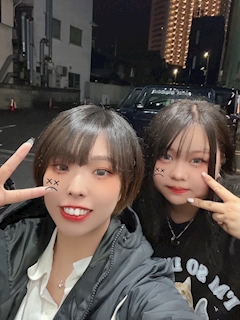れあ「なつこさんバースデー‼️‼️🎉🎉」