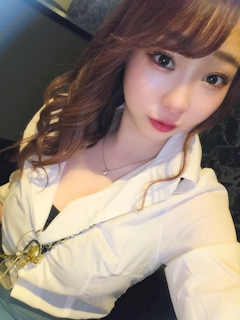 プロフィール写真1・ゆーか|FIRST EGG・ファーストエッグ - すすきののパブ