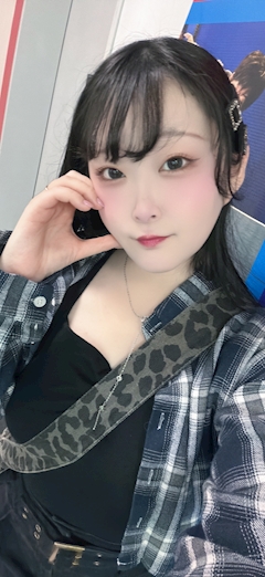 プロフィール写真2・鏡花｜リスグラシュー - すすきのスナック