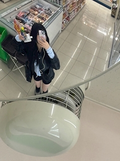 ゆめ「出勤準備‪🫶🏻︎💕✨️」