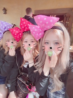 ナツ「みんなでディズニー！！💕🐭」
