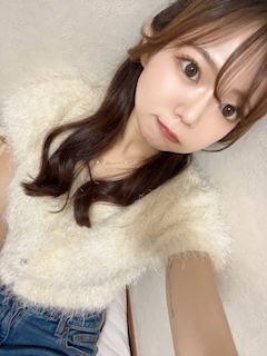 りか「出勤です～！前髪切ろ」