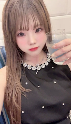 えれな　昼