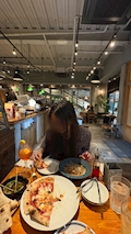 ななこ