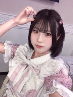 はな「GW明け初日っ！！🌷」