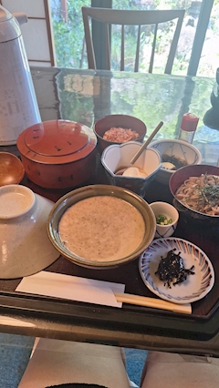 なぎ「静岡🍢🥟」
