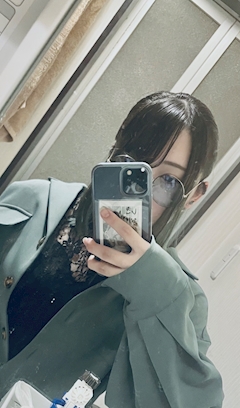 プロフィール写真3・しき｜イビザDays・イビザデイズ - 池袋西口の朝・昼ガールズバー