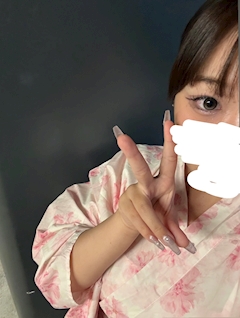 まな【烏森バー神田店】「夏の星座にぶらさがって上から花火を見下ろして🎇」