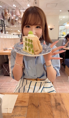 プロフィール写真12・🎀🐬ゆり🌙|Mrs.J 池袋・ミセスジェイ - 池袋の熟女パブ/熟女キャバクラ