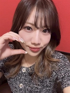 プロフィール写真1・かな｜Girls Bar SKYPIA Lumina・スカイピア ルミナ - 池袋西口のガールズバー