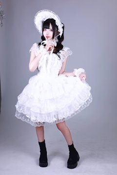 プロフィール写真9・東雲 いな|Cafe & Bar Lumière de l'aube るみえる・ルミエール ドゥ ローブ ルミエル - 東心斎橋のコンカフェ