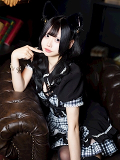 プロフィール写真4・東雲 いな|Cafe & Bar Lumière de l'aube るみえる・ルミエール ドゥ ローブ ルミエル - 東心斎橋のコンカフェ