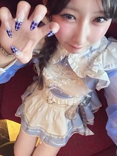 *✮꒰ঌ L ໒꒱✮*