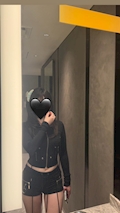 ユリ