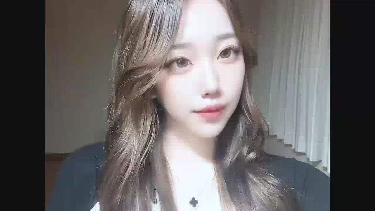 最近ブログを始めた女の子