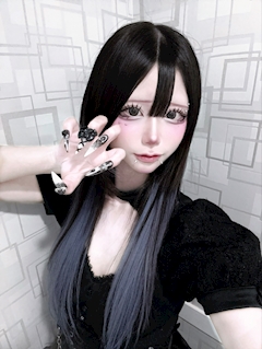 プロフィール写真1・るな｜Cafe&Bar Black or White ・ブラックオアホワイト - 池袋東口のコンカフェ