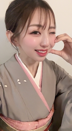 愛咲 ひな