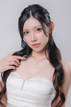 プロフィール写真1・美月 りか|BARCELONA 桃李・トウリ - すすきののニュークラブ(キャバクラ)
