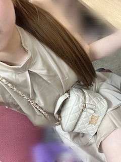 アヤ「出勤♡」