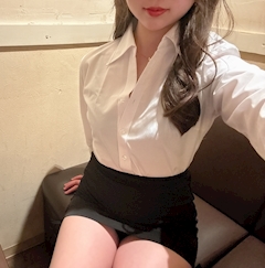 プロフィール写真3・すず🎀🕸️｜BAR M.O.C.・エムオーシー - 広島市（流川）のガールズバー