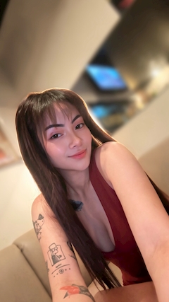 プロフィール写真2・EYNA|NYNY・ニューヨークニューヨーク - 名古屋 栄のインターナショナルパブ