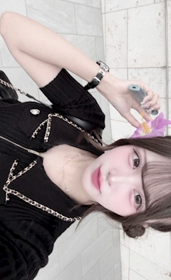 最近ブログを始めた女の子