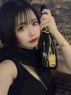プロフィール写真2・斑鳩 かのん|Club Deal・ディール - すすきのパブ
