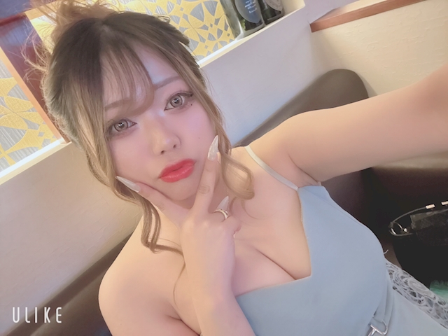 月城 まな Club Deal