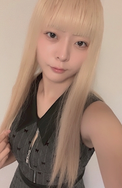 プロフィール写真3・ろら|Girls Bar AHKAH’s 刈谷店・アーカーズ - 刈谷のガールズバー