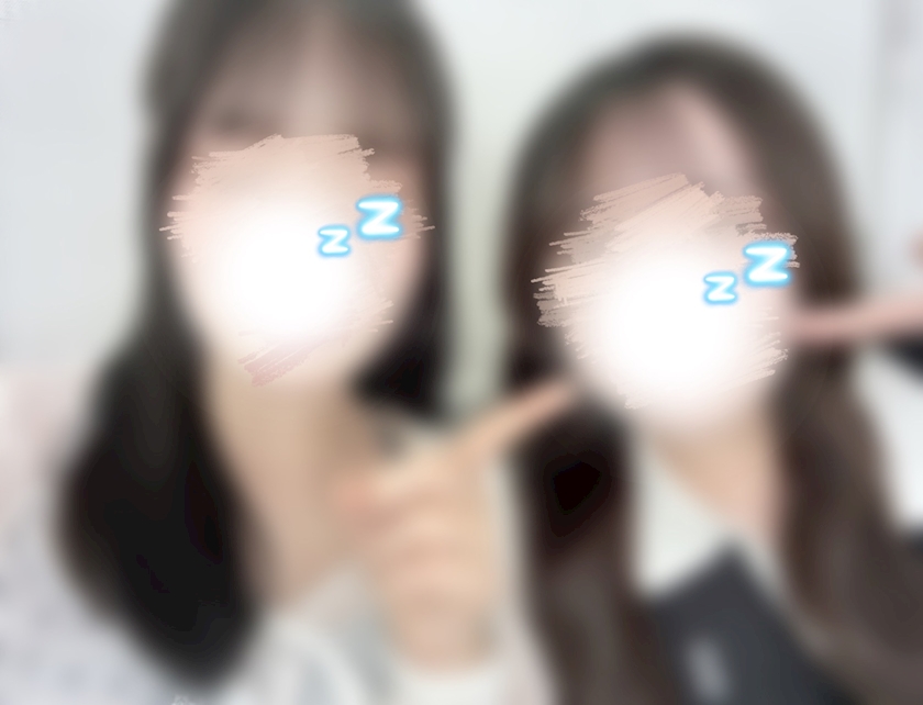 キャスト同士で撮影した仲良し写真