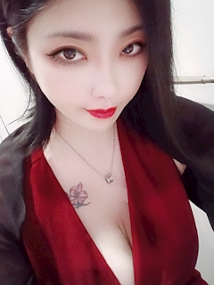 プロフィール写真4・れいな|熟女キャバクラ『乱舞-らんぶ』・ランブ - 安城の熟女パブ/熟女キャバクラ
