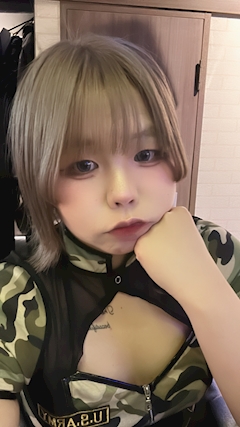 ツキ《歌舞伎町SHINE》「5月ラスト&ツキのやる理由🌙」